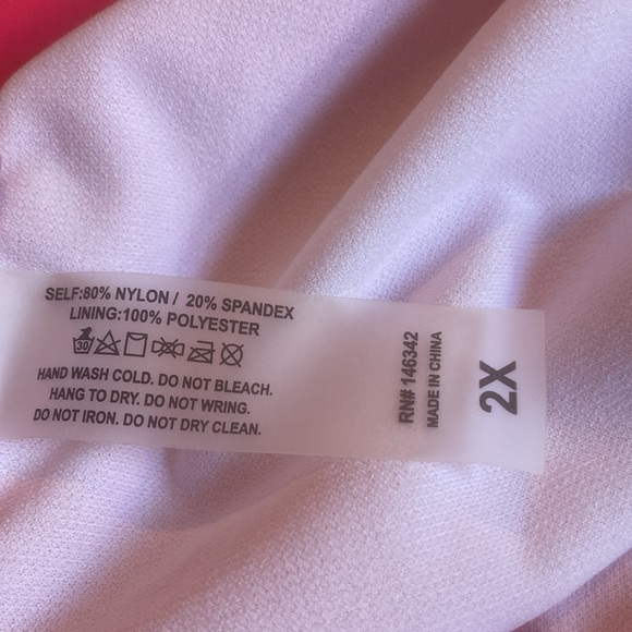 NWT Nicole Miller Studio two piece tankini set in azalea pink - Picture 11 of 16